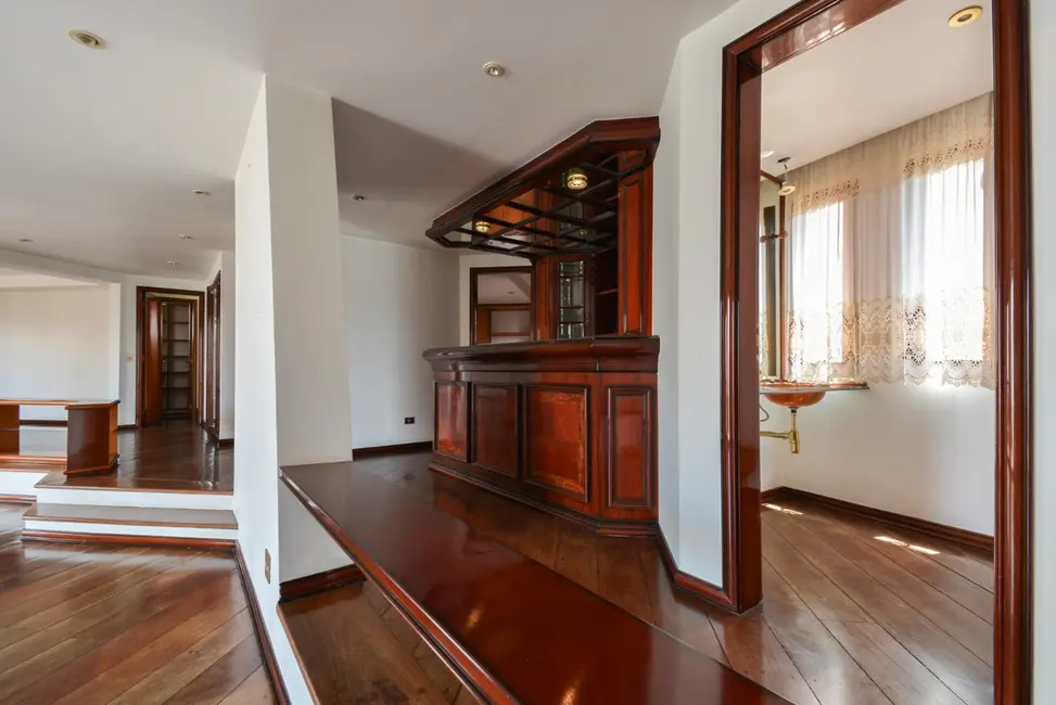 Foto 6 de Apartamento com 4 quartos à venda, 274m2 em Pacaembu, São Paulo - SP