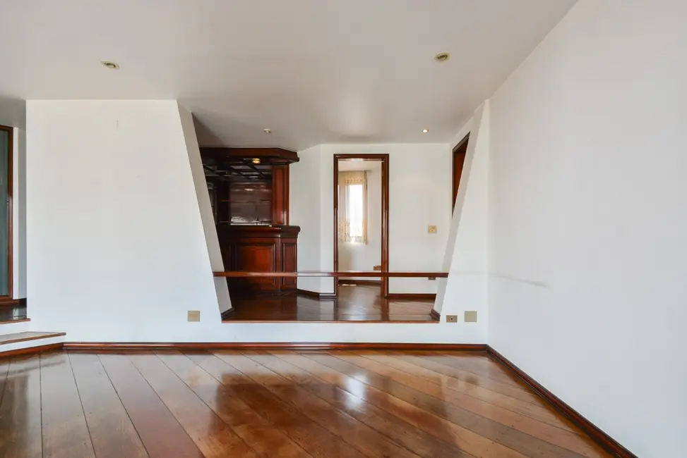 Foto 4 de Apartamento com 4 quartos à venda, 274m2 em Pacaembu, São Paulo - SP