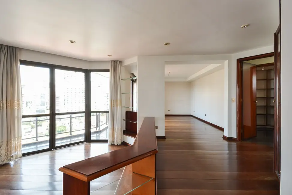 Foto 7 de Apartamento com 4 quartos à venda, 274m2 em Pacaembu, São Paulo - SP