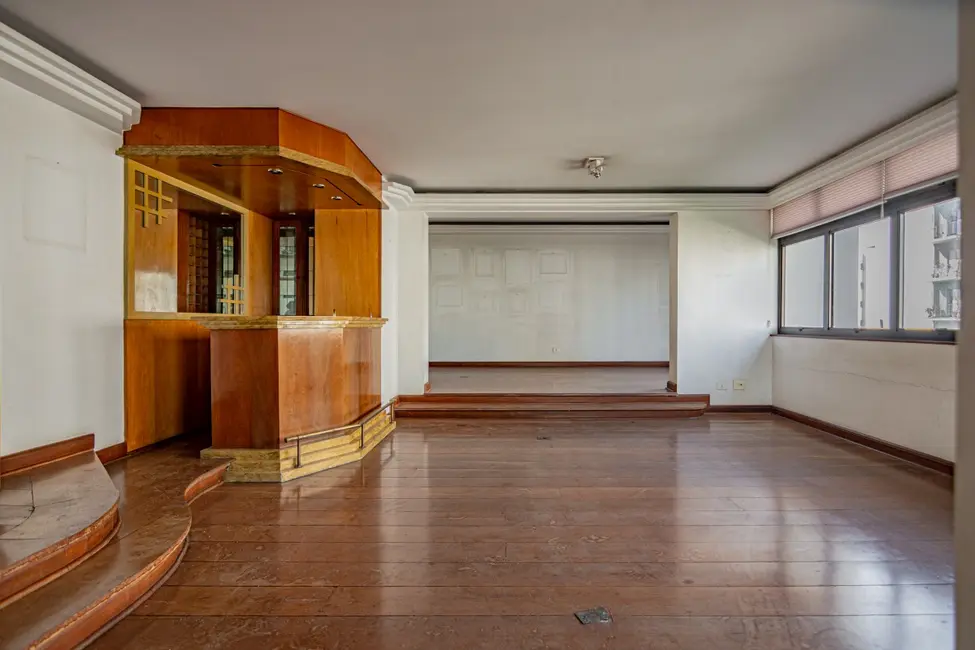Foto 3 de Apartamento com 4 quartos à venda, 253m2 em Campo Belo, São Paulo - SP
