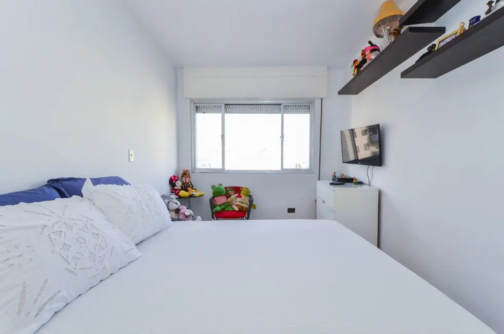 Apartamento com 2 quartos à venda, 85m2 em Aclimação, São Paulo - SP - imagem 6 Foto 6 de Apartamento com 2 quartos à venda, 85m2 em Aclimação, São Paulo - SP
