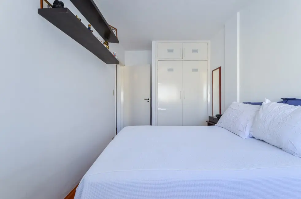 Apartamento com 2 quartos à venda, 85m2 em Aclimação, São Paulo - SP - imagem 7 Foto 7 de Apartamento com 2 quartos à venda, 85m2 em Aclimação, São Paulo - SP