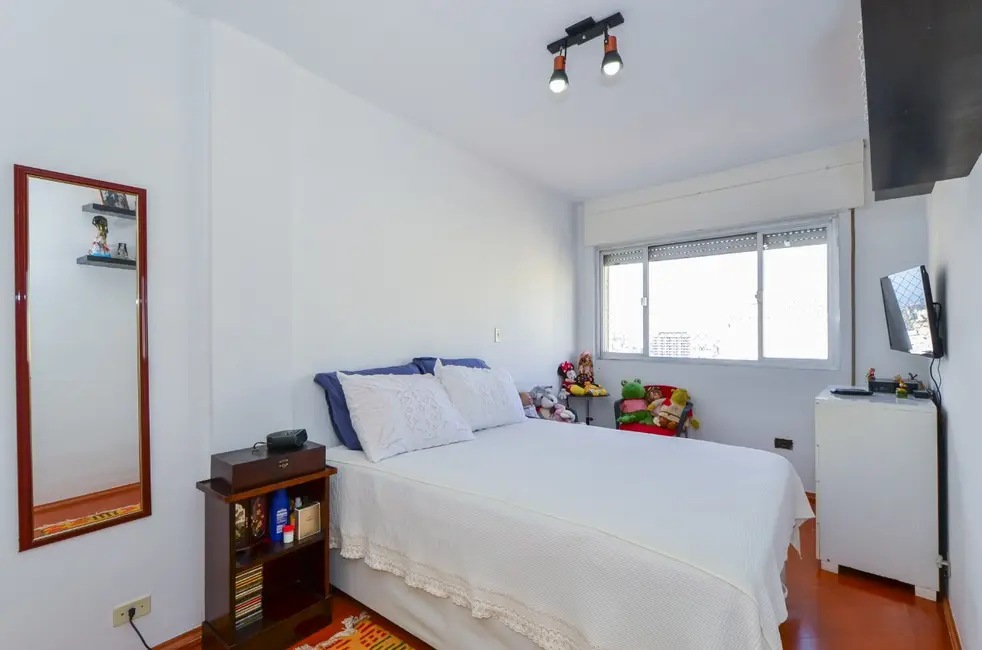Apartamento com 2 quartos à venda, 85m2 em Aclimação, São Paulo - SP - imagem 5 Foto 5 de Apartamento com 2 quartos à venda, 85m2 em Aclimação, São Paulo - SP