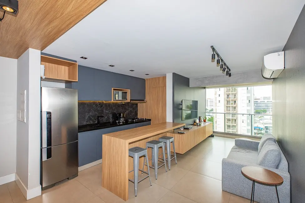 Foto 2 de Apartamento com 2 quartos à venda, 71m2 em Moema, São Paulo - SP