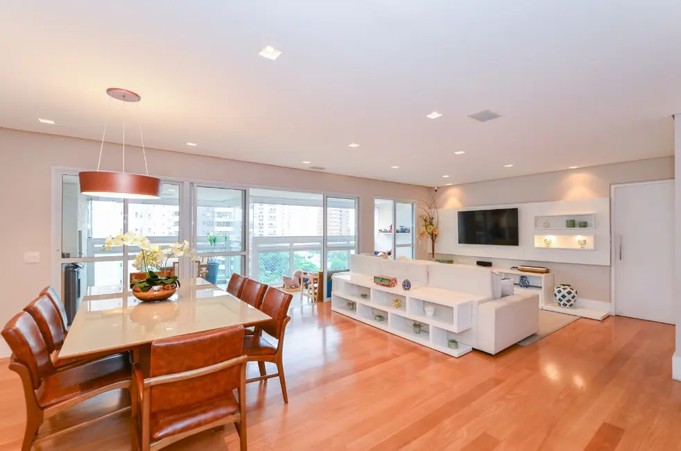 Apartamento com 3 quartos à venda, 155m2 em Campo Belo, São Paulo - SP - imagem 4 Foto 4 de Apartamento com 3 quartos à venda, 155m2 em Campo Belo, São Paulo - SP