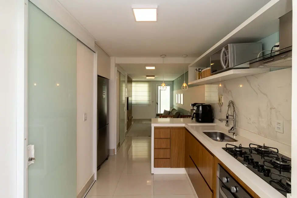 Foto 2 de Casa de Condomínio com 2 quartos à venda, 82m2 em Vila Mangalot, São Paulo - SP