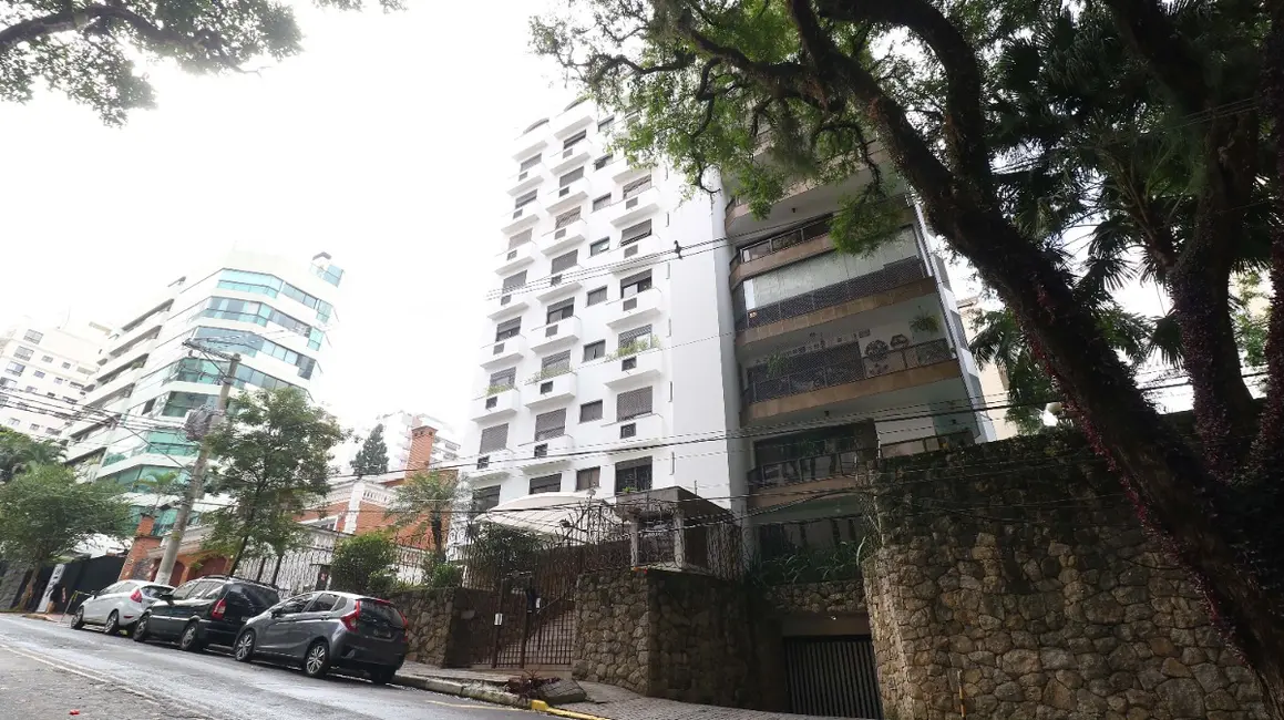 Foto 3 de Apartamento com 3 quartos à venda, 200m2 em Campo Belo, São Paulo - SP