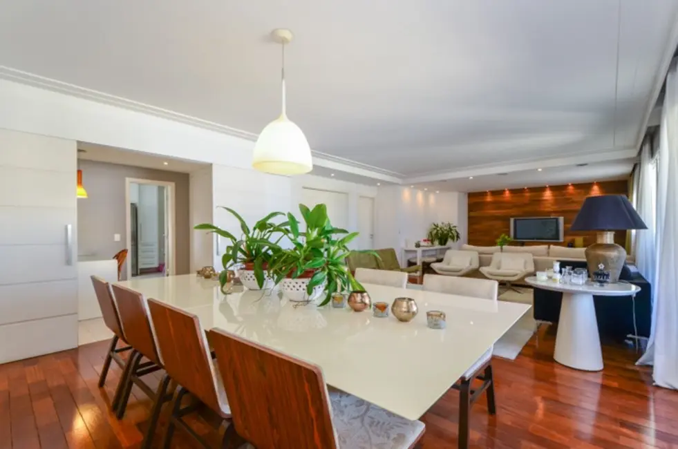 Apartamento com 3 quartos à venda, 202m2 em Moema, São Paulo - SP - imagem 7 Foto 7 de Apartamento com 3 quartos à venda, 202m2 em Moema, São Paulo - SP