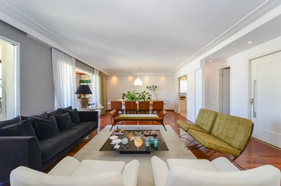 Apartamento com 3 quartos à venda, 202m2 em Moema, São Paulo - SP - imagem 2 Foto 2 de Apartamento com 3 quartos à venda, 202m2 em Moema, São Paulo - SP