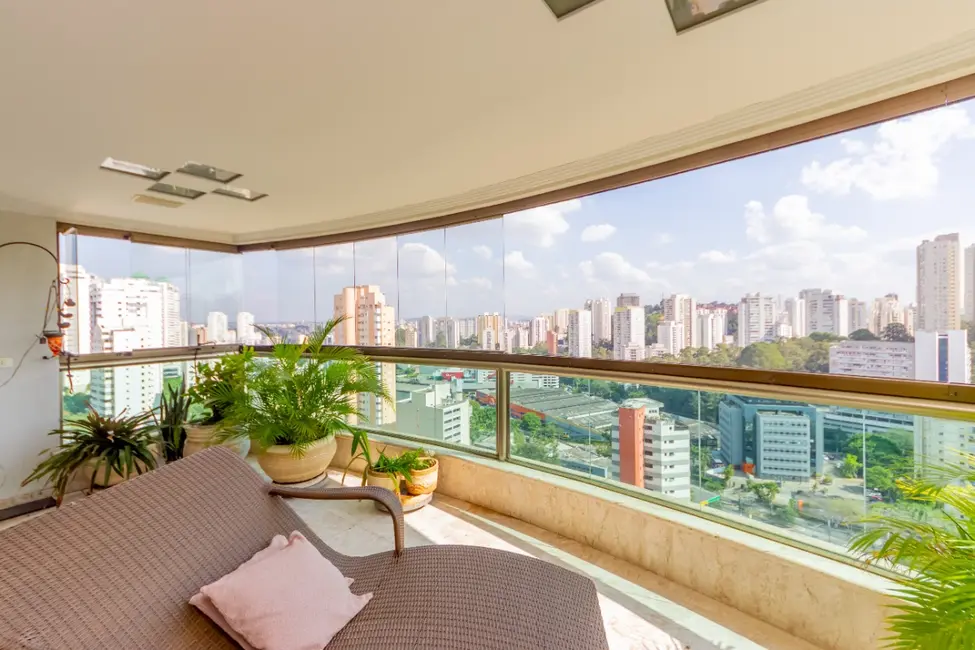 Foto 8 de Apartamento com 4 quartos à venda, 228m2 em Vila Andrade, São Paulo - SP