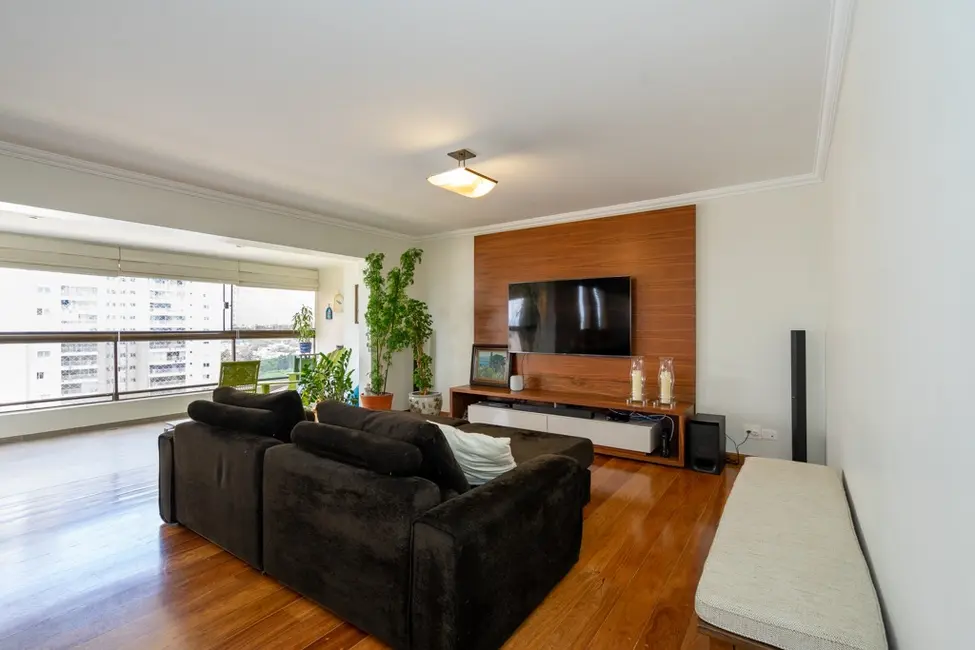 Foto 4 de Apartamento com 4 quartos à venda, 193m2 em Jardim Monte Kemel, São Paulo - SP