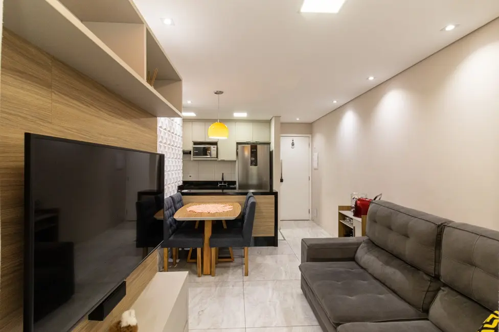 Foto 2 de Apartamento com 2 quartos à venda, 56m2 em Vila Genioli, São Paulo - SP