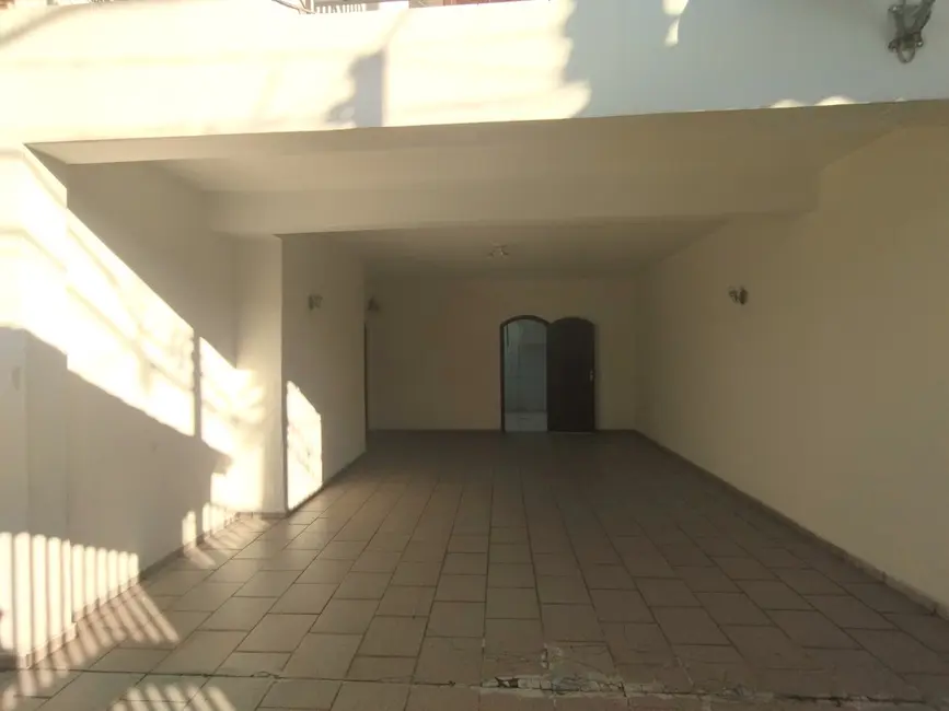 Foto 2 de Casa com 3 quartos à venda, 197m2 em Vila Curuçá, São Paulo - SP