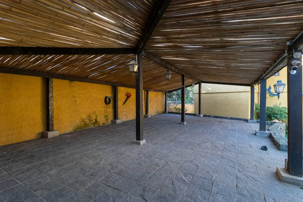 Foto 4 de Sobrado com 5 quartos à venda, 650m2 em Guarapiranga, São Paulo - SP