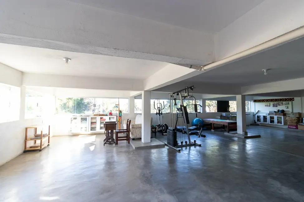 Foto 3 de Casa com 6 quartos à venda, 450m2 em Guarapiranga, São Paulo - SP