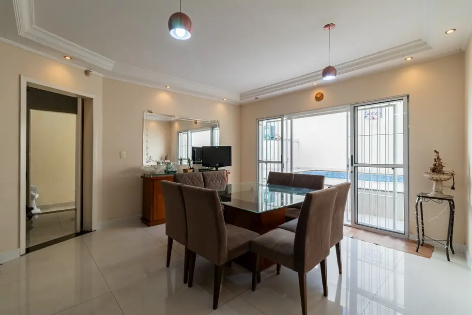 Foto 3 de Casa com 3 quartos à venda, 250m2 em Vila Santa Clara, São Paulo - SP