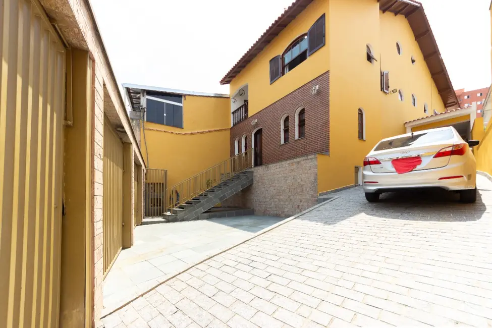 Foto 4 de Sobrado com 4 quartos à venda, 277m2 em Jardim Santa Maria, São Paulo - SP