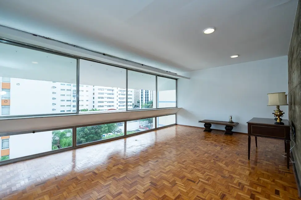 Apartamento com 3 quartos à venda, 200m2 em Cerqueira César, São Paulo - SP - imagem 5 Foto 5 de Apartamento com 3 quartos à venda, 200m2 em Cerqueira César, São Paulo - SP