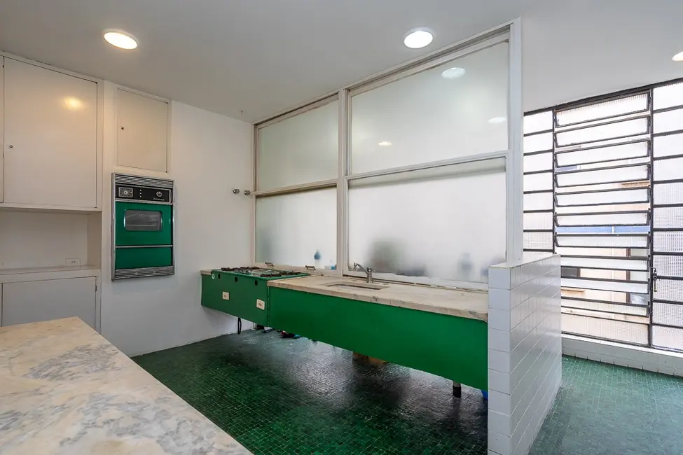 Foto 3 de Apartamento com 3 quartos à venda, 195m2 em Cerqueira César, São Paulo - SP
