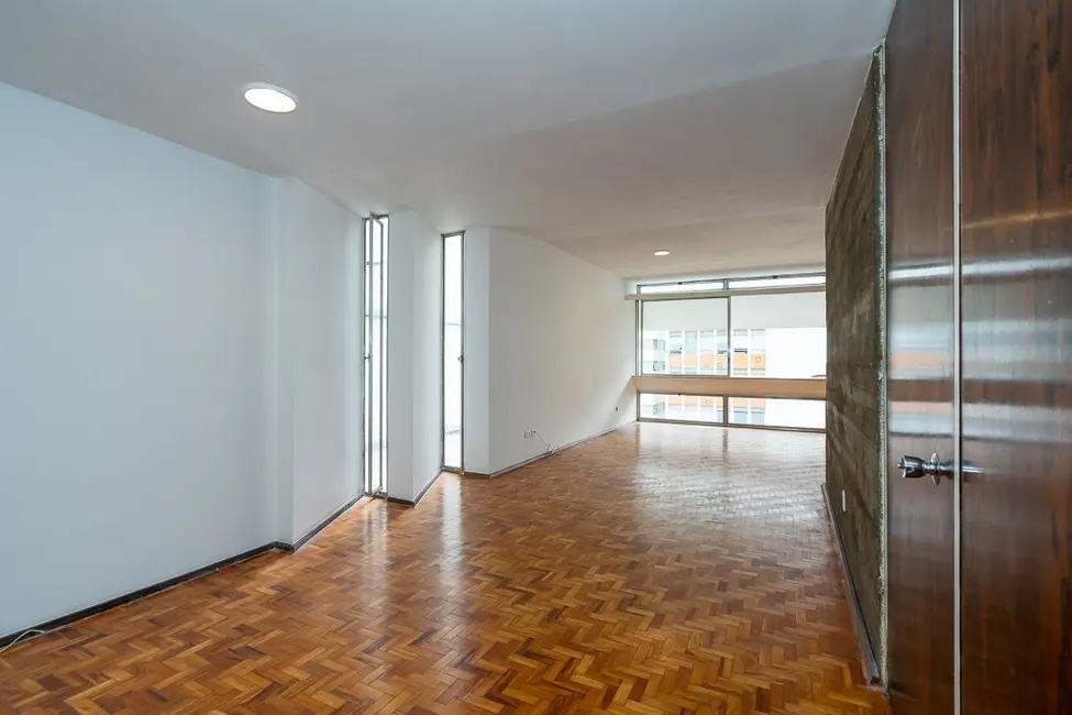 Apartamento com 3 quartos à venda, 200m2 em Cerqueira César, São Paulo - SP - imagem 4 Foto 4 de Apartamento com 3 quartos à venda, 200m2 em Cerqueira César, São Paulo - SP