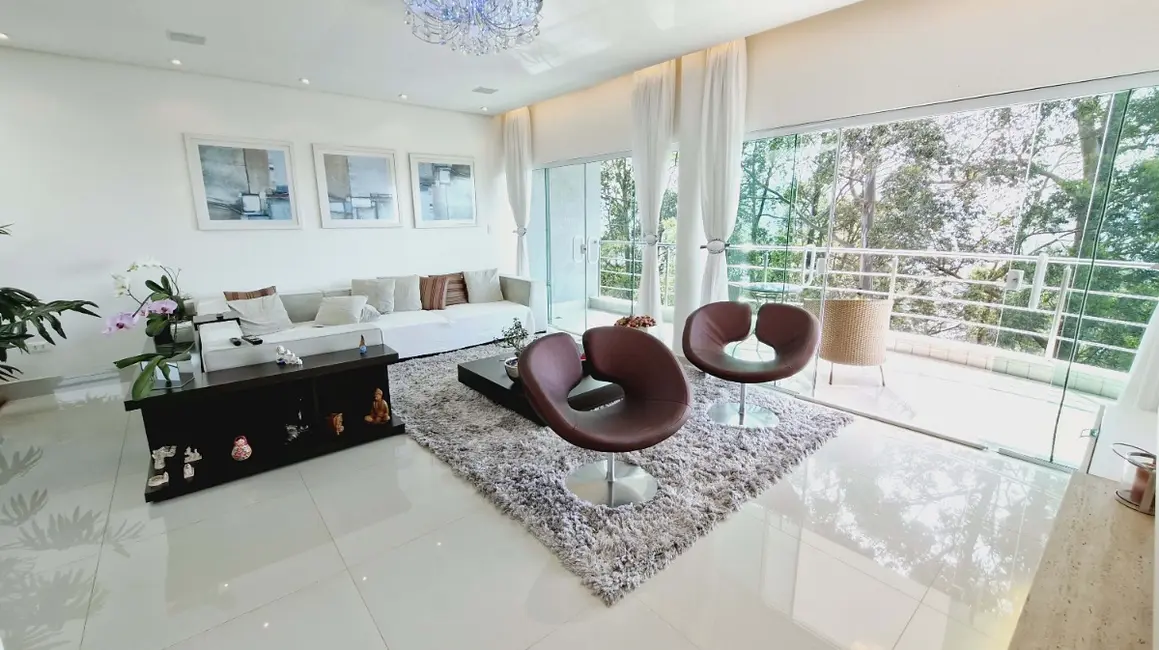 Casa de Condomínio com 6 quartos à venda, 810m2 em Jardim Ibiratiba, São Paulo - SP - imagem 2 Foto 2 de Casa de Condomínio com 6 quartos à venda, 810m2 em Jardim Ibiratiba, São Paulo - SP