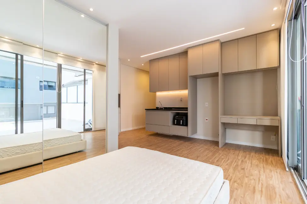 Apartamento com 1 quarto à venda, 69m2 em Moema, São Paulo - SP - imagem 1 Foto 1 de Apartamento com 1 quarto à venda, 69m2 em Moema, São Paulo - SP