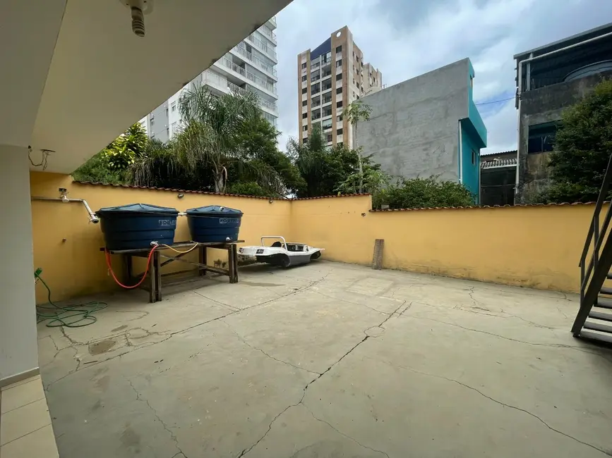 Casa com 3 quartos à venda, 281m2 em Água Funda, São Paulo - SP - imagem 4 Foto 4 de Casa com 3 quartos à venda, 281m2 em Água Funda, São Paulo - SP