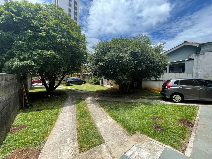Casa com 3 quartos à venda, 281m2 em Água Funda, São Paulo - SP - imagem 1 Foto 1 de Casa com 3 quartos à venda, 281m2 em Água Funda, São Paulo - SP