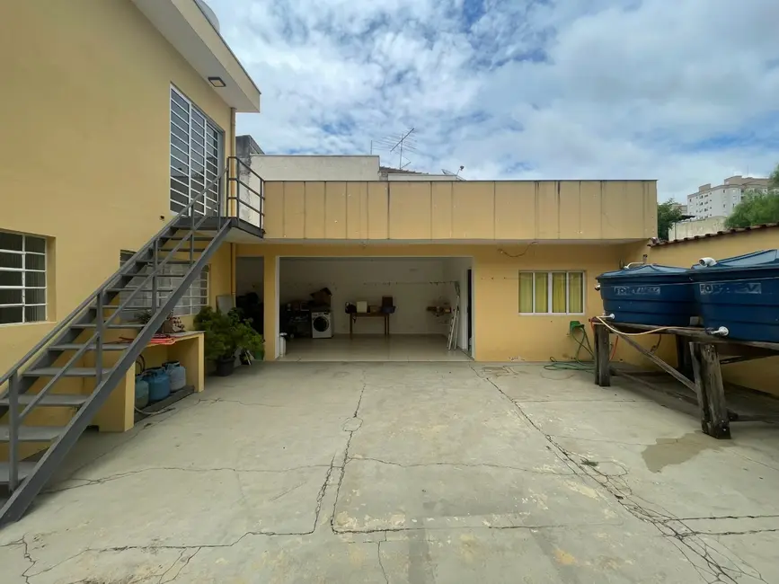 Casa com 3 quartos à venda, 281m2 em Água Funda, São Paulo - SP - imagem 2 Foto 2 de Casa com 3 quartos à venda, 281m2 em Água Funda, São Paulo - SP