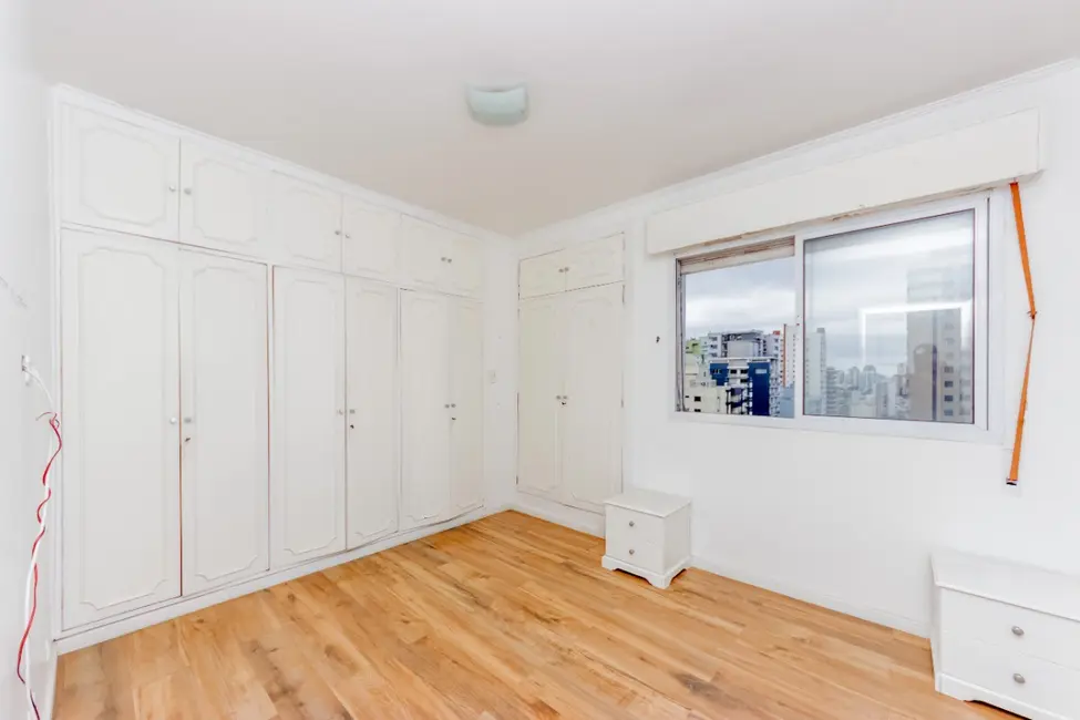 Apartamento com 3 quartos à venda, 117m2 em Vila Clementino, São Paulo - SP - imagem 4 Foto 4 de Apartamento com 3 quartos à venda, 117m2 em Vila Clementino, São Paulo - SP