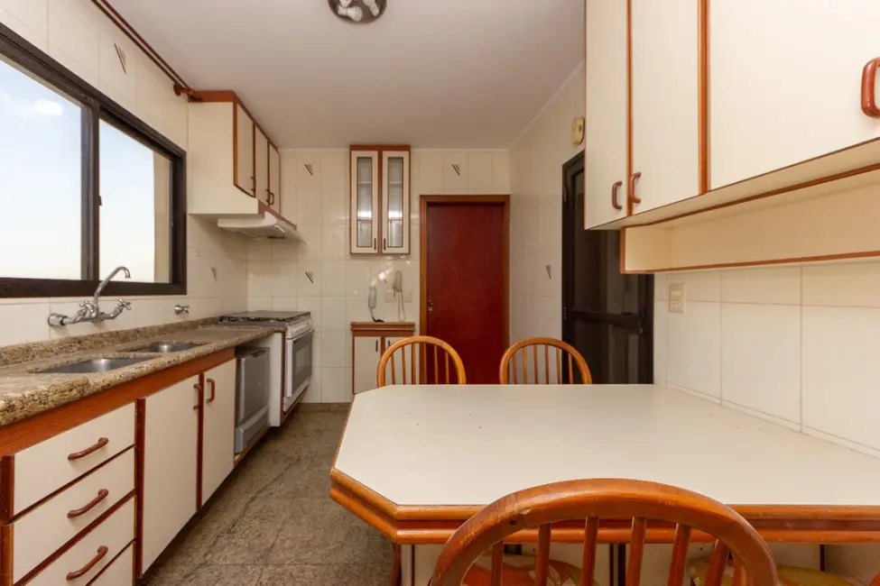 Apartamento com 3 quartos à venda, 117m2 em Vila Matilde, São Paulo - SP - imagem 8 Foto 8 de Apartamento com 3 quartos à venda, 117m2 em Vila Matilde, São Paulo - SP