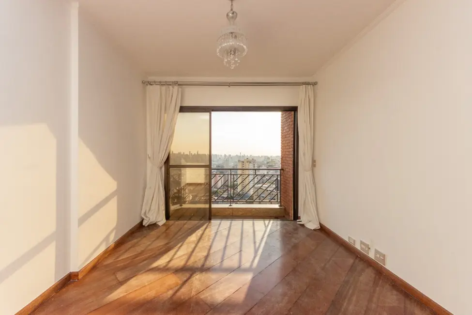 Apartamento com 3 quartos à venda, 117m2 em Vila Matilde, São Paulo - SP - imagem 1 Foto 1 de Apartamento com 3 quartos à venda, 117m2 em Vila Matilde, São Paulo - SP