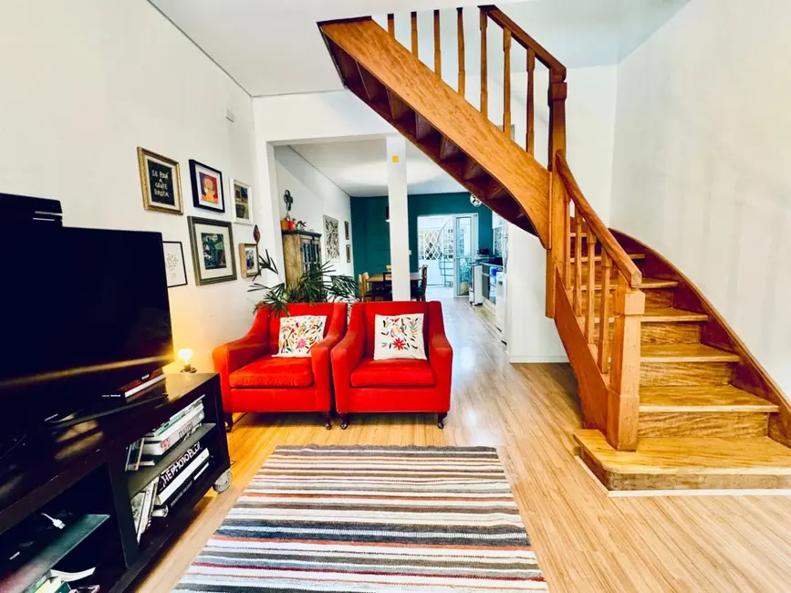 Casa de Vila com 2 quartos à venda, 106m2 em Água Branca, São Paulo - SP - imagem 3 Foto 3 de Casa de Vila com 2 quartos à venda, 106m2 em Água Branca, São Paulo - SP