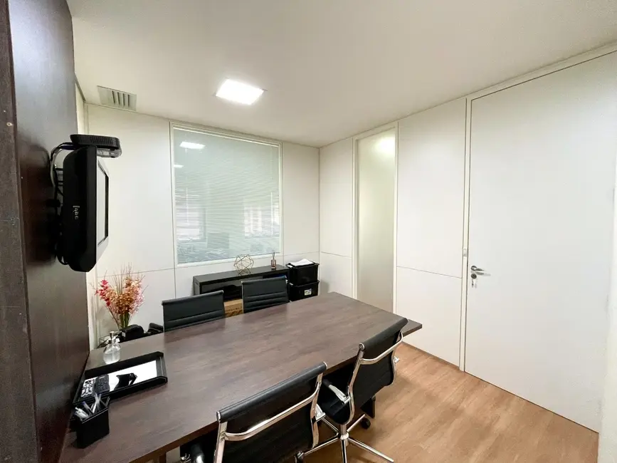 Sala Comercial à venda, 52m2 em Cidade Monções, São Paulo - SP - imagem 4 Foto 4 de Sala Comercial à venda, 52m2 em Cidade Monções, São Paulo - SP