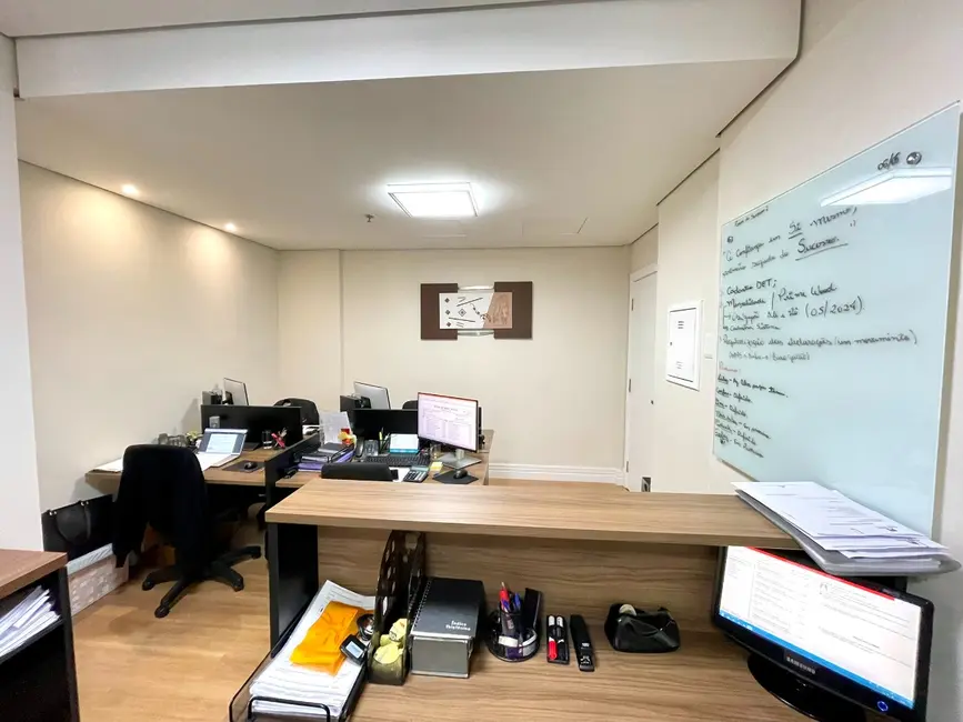 Sala Comercial à venda, 52m2 em Cidade Monções, São Paulo - SP - imagem 8 Foto 8 de Sala Comercial à venda, 52m2 em Cidade Monções, São Paulo - SP