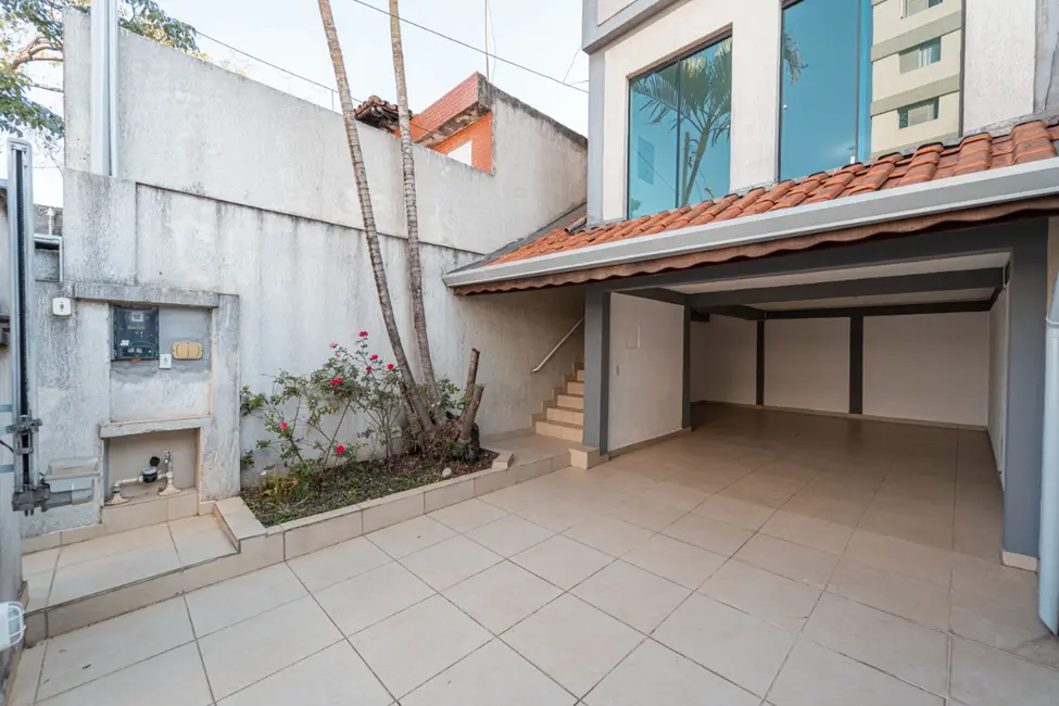 Casa com 3 quartos à venda, 176m2 em Vila Marari, São Paulo - SP - imagem 1 Foto 1 de Casa com 3 quartos à venda, 176m2 em Vila Marari, São Paulo - SP