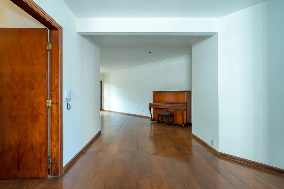 Apartamento com 3 quartos à venda, 118m2 em Aclimação, São Paulo - SP - imagem 5 Foto 5 de Apartamento com 3 quartos à venda, 118m2 em Aclimação, São Paulo - SP