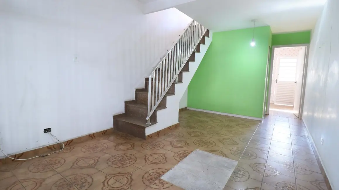Foto 1 de Sobrado com 2 quartos à venda, 107m2 em Santa Teresinha, São Paulo - SP