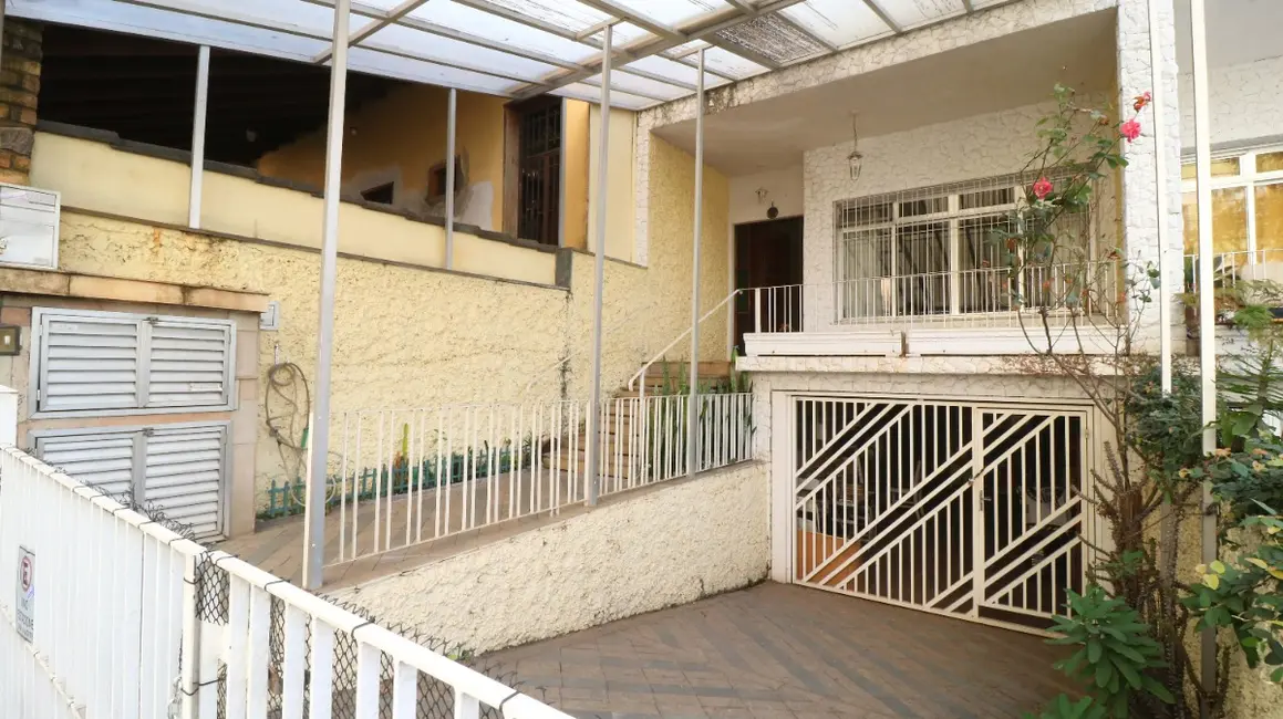 Sobrado com 4 quartos à venda, 199m2 em Vila Paulicéia, São Paulo - SP - imagem 3 Foto 3 de Sobrado com 4 quartos à venda, 199m2 em Vila Paulicéia, São Paulo - SP