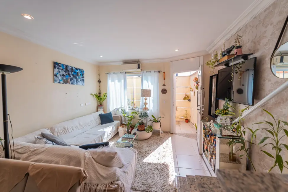 Foto 5 de Casa de Condomínio com 2 quartos à venda, 66m2 em Vila Marari, São Paulo - SP