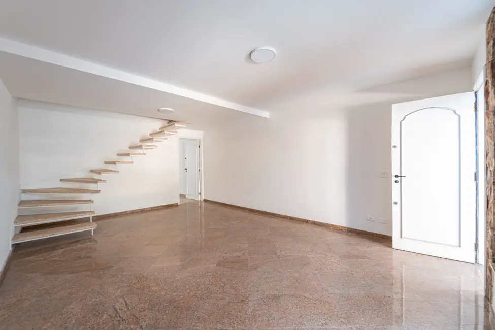 Foto 2 de Casa com 3 quartos à venda, 244m2 em Vila Guarani (Z Sul), São Paulo - SP