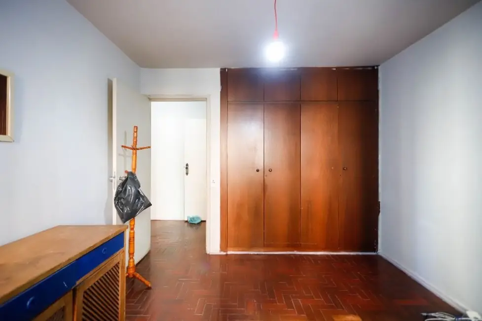 Apartamento com 3 quartos à venda, 143m2 em Pinheiros, São Paulo - SP - imagem 8 Foto 8 de Apartamento com 3 quartos à venda, 143m2 em Pinheiros, São Paulo - SP