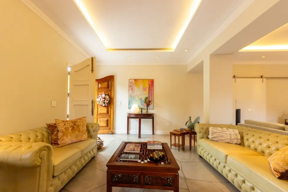 Foto 3 de Casa com 4 quartos à venda, 380m2 em Pacaembu, São Paulo - SP