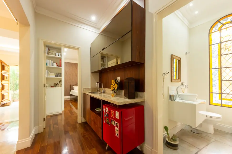 Foto 8 de Casa com 4 quartos à venda, 380m2 em Pacaembu, São Paulo - SP