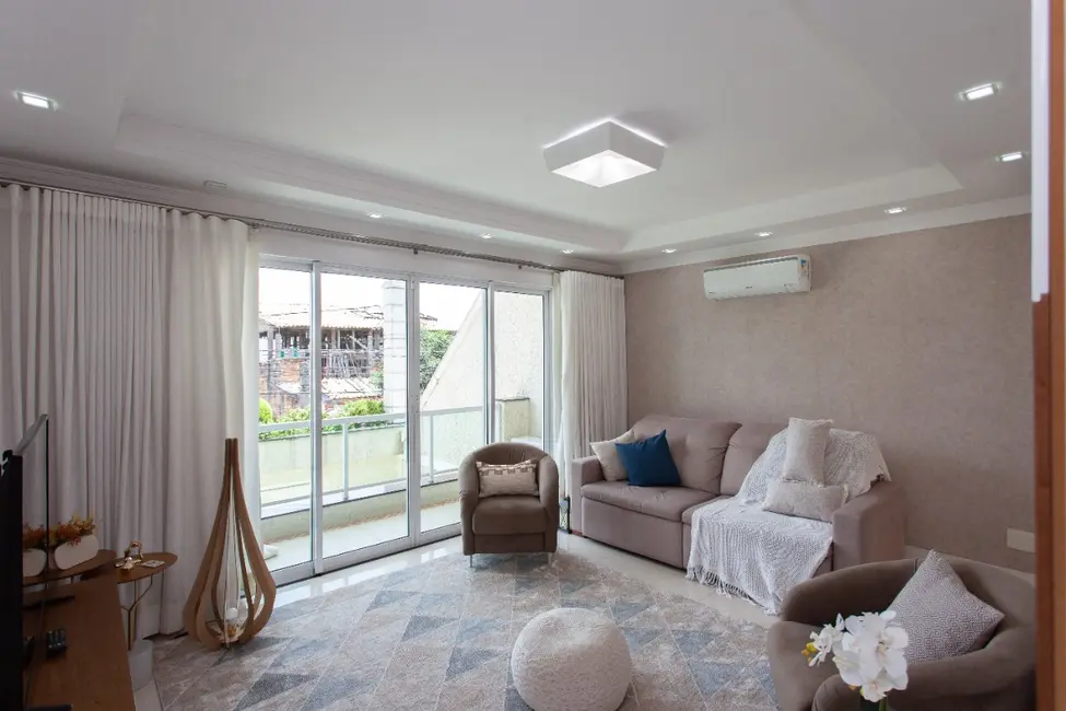 Sobrado com 3 quartos à venda, 126m2 em Vila Bancária Munhoz, São Paulo - SP - imagem 2 Foto 2 de Sobrado com 3 quartos à venda, 126m2 em Vila Bancária Munhoz, São Paulo - SP