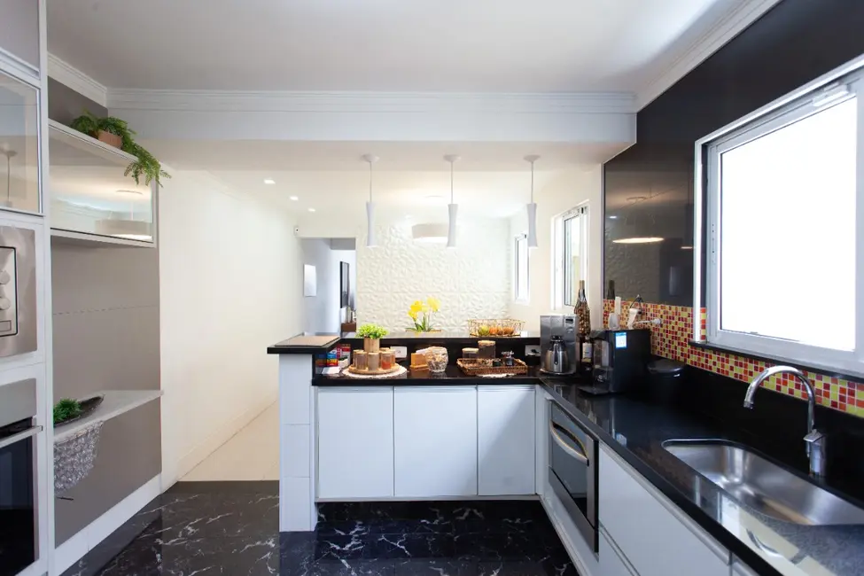 Sobrado com 3 quartos à venda, 126m2 em Vila Bancária Munhoz, São Paulo - SP - imagem 6 Foto 6 de Sobrado com 3 quartos à venda, 126m2 em Vila Bancária Munhoz, São Paulo - SP