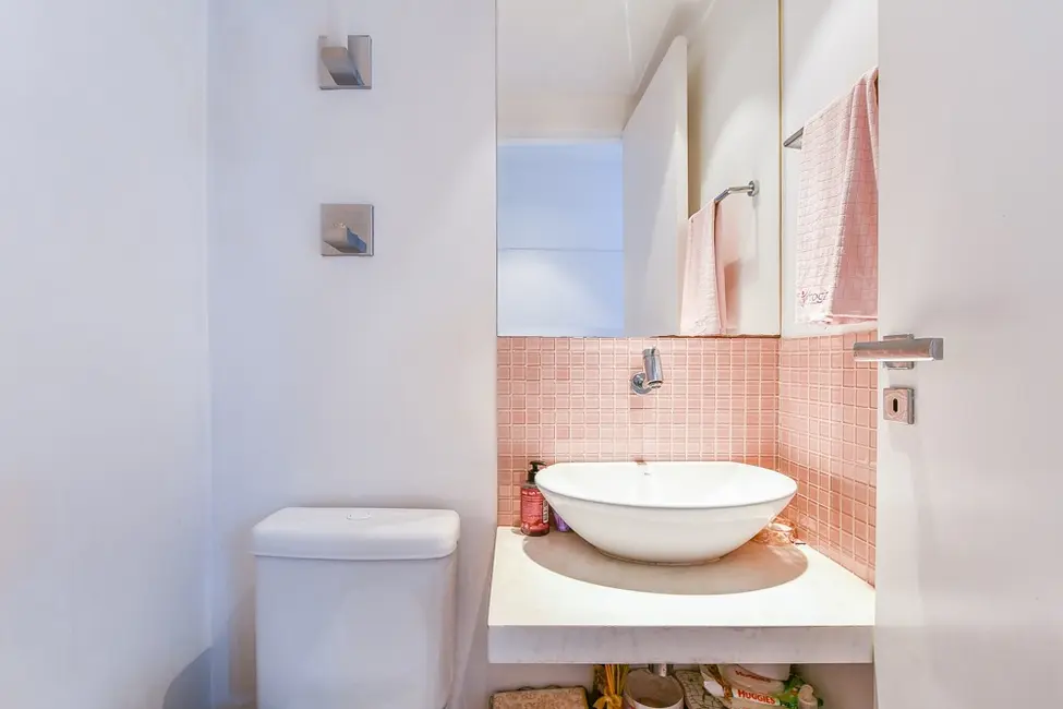 Apartamento com 3 quartos à venda, 110m2 em Moema, São Paulo - SP - imagem 8 Foto 8 de Apartamento com 3 quartos à venda, 110m2 em Moema, São Paulo - SP