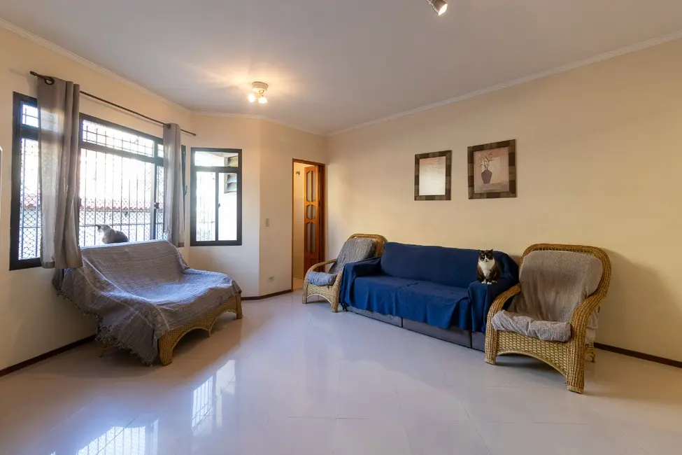 Foto 2 de Casa com 3 quartos à venda, 184m2 em Vila Gumercindo, São Paulo - SP