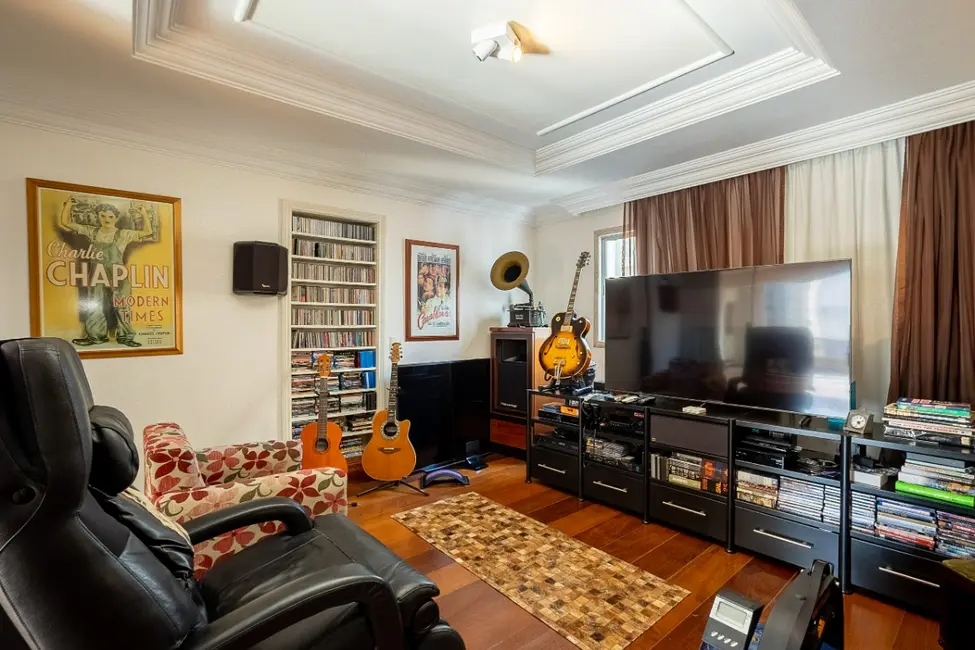 Apartamento com 3 quartos à venda, 208m2 em Moema, São Paulo - SP - imagem 8 Foto 8 de Apartamento com 3 quartos à venda, 208m2 em Moema, São Paulo - SP
