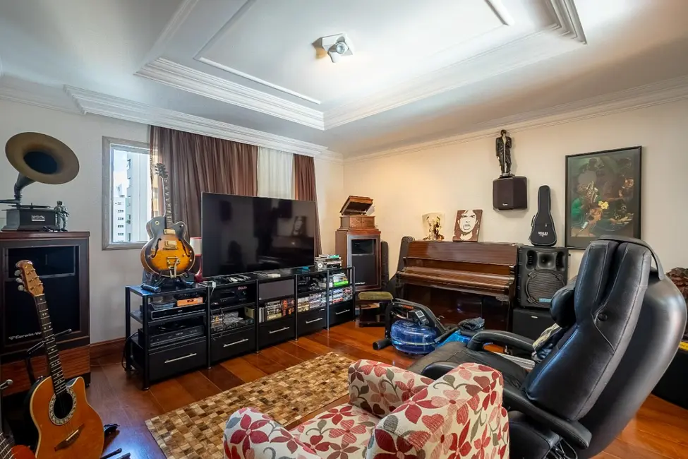 Apartamento com 3 quartos à venda, 208m2 em Moema, São Paulo - SP - imagem 7 Foto 7 de Apartamento com 3 quartos à venda, 208m2 em Moema, São Paulo - SP
